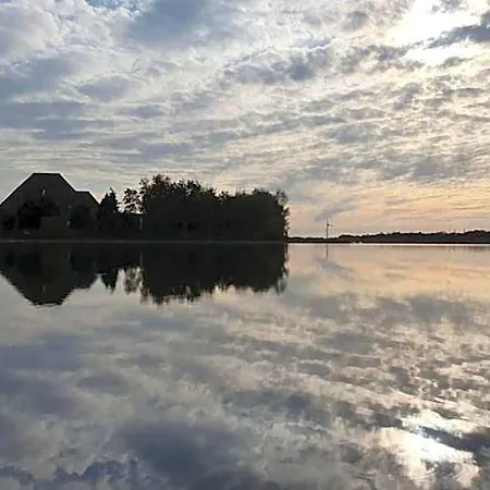 Idylle Aan Zee Incl 2 Wellnessstudios Sint Maartensvlotbrug