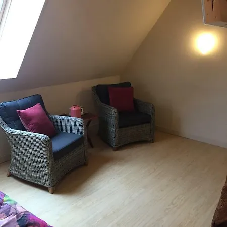 Bed & Breakfast Idylle Aan Zee Incl 2 Wellnessstudios Sint Maartensvlotbrug