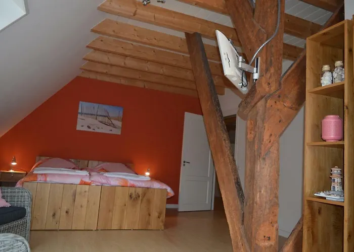 Bed & Breakfast Idylle Aan Zee Incl 2 Wellnessstudios Sint Maartensvlotbrug