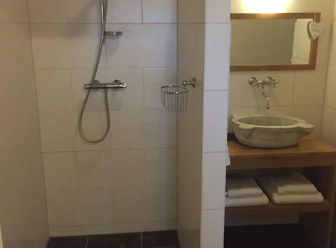 Idylle Aan Zee Incl 2 Wellnessstudios Bed & Breakfast