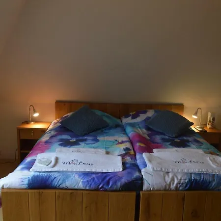 Idylle Aan Zee Incl 2 Wellnessstudios Bed and breakfast